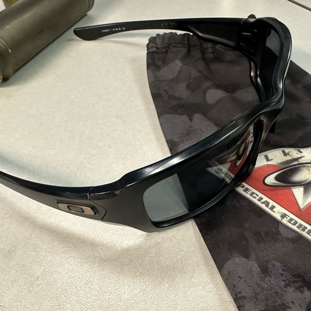 Oakley Fives Squared Sunglasses OO9238